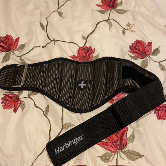 Harbinger Black workout belt - Picture 3 of 4